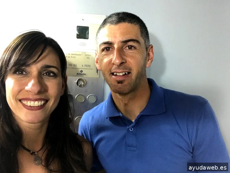 La Chica Del Ascensor