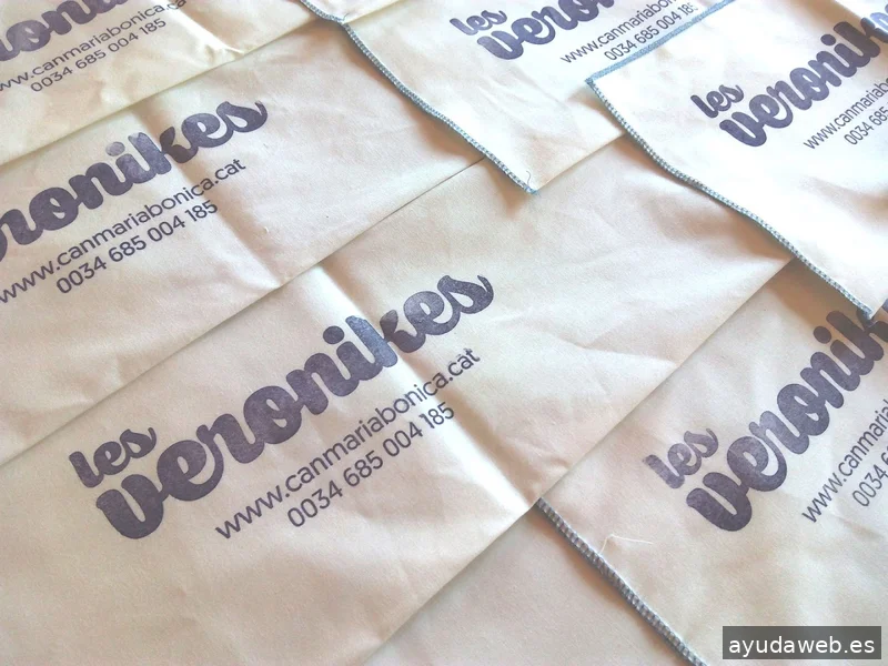 Estudi Disseny Gràfic Vis a Vis / Taller de productes d'edició limitada en serigrafia