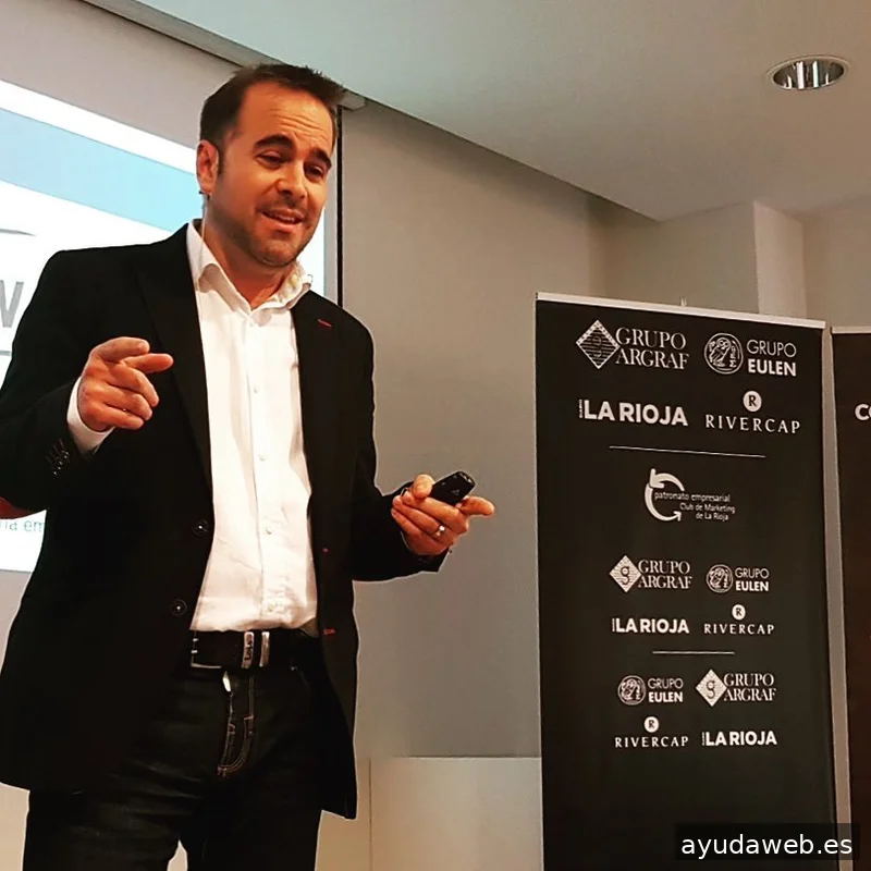 Josué Gadea -Formación y mentoría Ventas y Marketing-