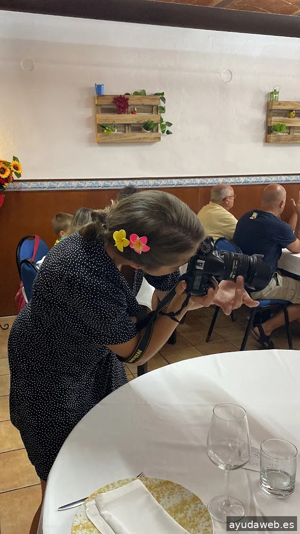 Entre Cometes Agència | Foto, Video y Diseño