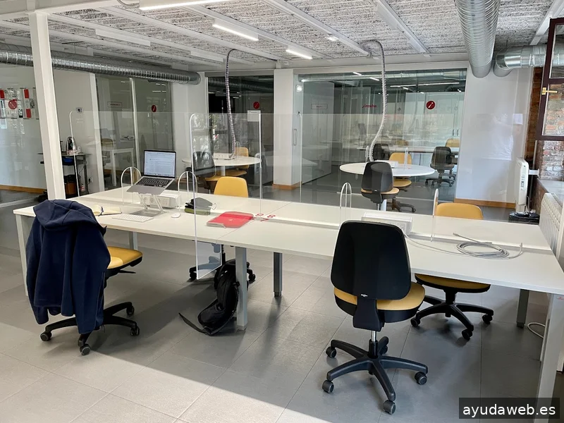 Sr. Boto Social Media