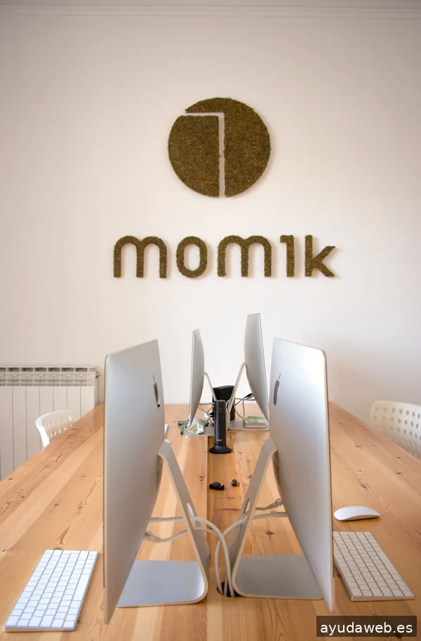 Momik