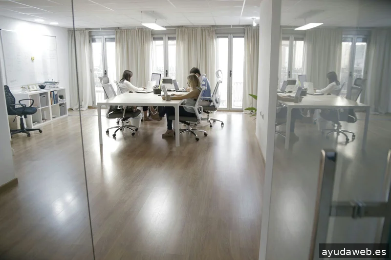 YeclaWeb. Tiendas Online, Páginas Web, Embudos y Redes Sociales