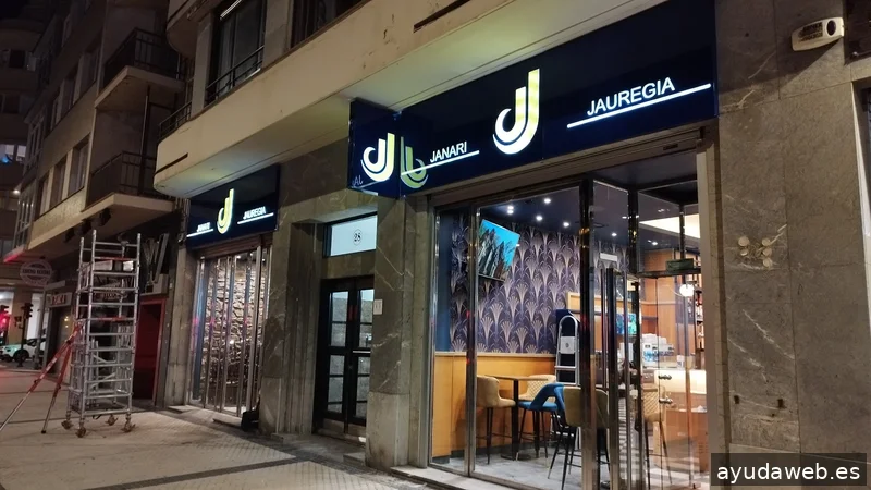 Auxigraf | Rotulación | Impresión | Señalética | Rótulos | Imagen Visual