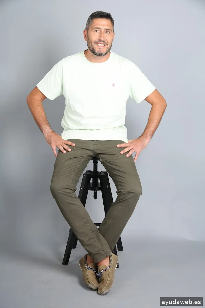 QUIQUE CUEVAS GIL qcg Agencia 360º Marketing Digital