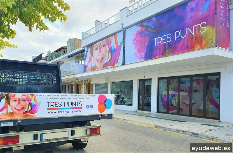 Tres Punts Toldos, Pérgolas y Rótulos