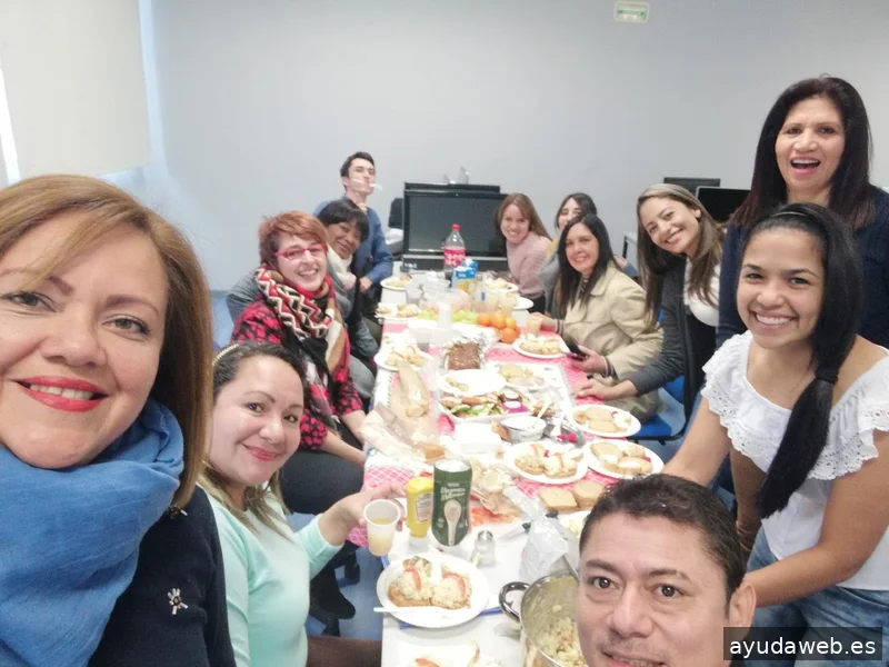 FORMACIÓN COMERCIAL ISABEL RICO