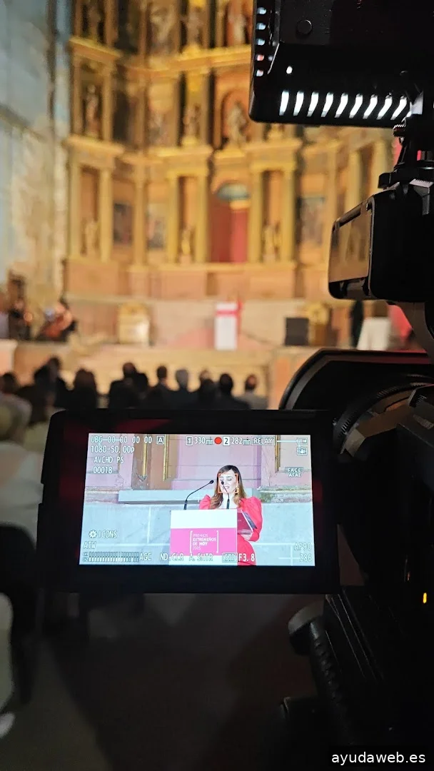 Cámara Curiosa Films | Productora audiovisual | Vídeo & Fotografía