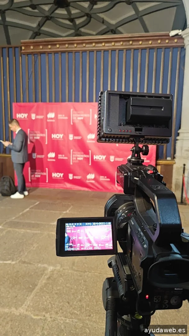 Cámara Curiosa Films | Productora audiovisual | Vídeo & Fotografía