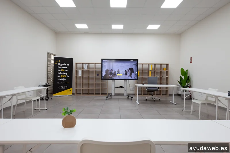 CWO Centro de Negocios | Ontinyent |Formación | Coworking | Alquiler de Oficinas