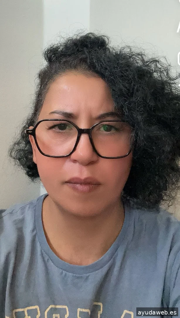 JULIE VILLAVERDE NJERI Influencer