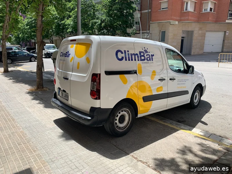 Remarkable · Publicitat / Marketing / disseny gràfic - Producció gràfica - Packaging - Retolació i senyalètica.