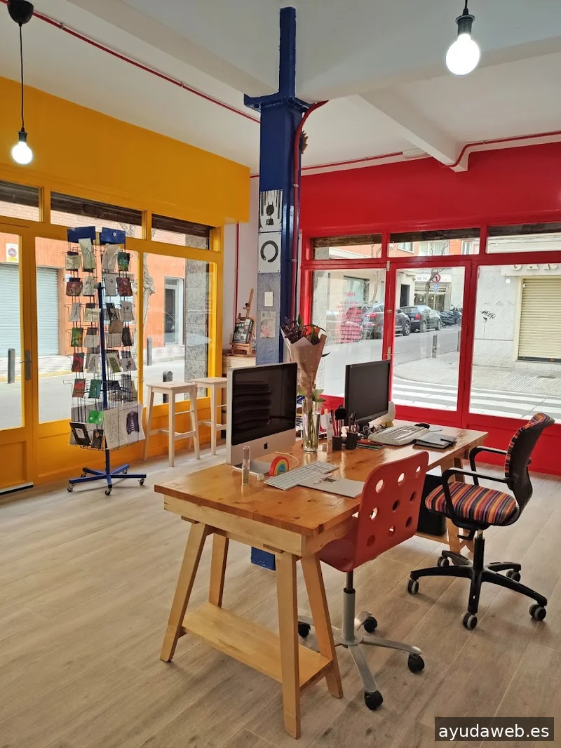 ELENA LOSADA - disseny gràfic, il·lustració, multimèdia, disseny web