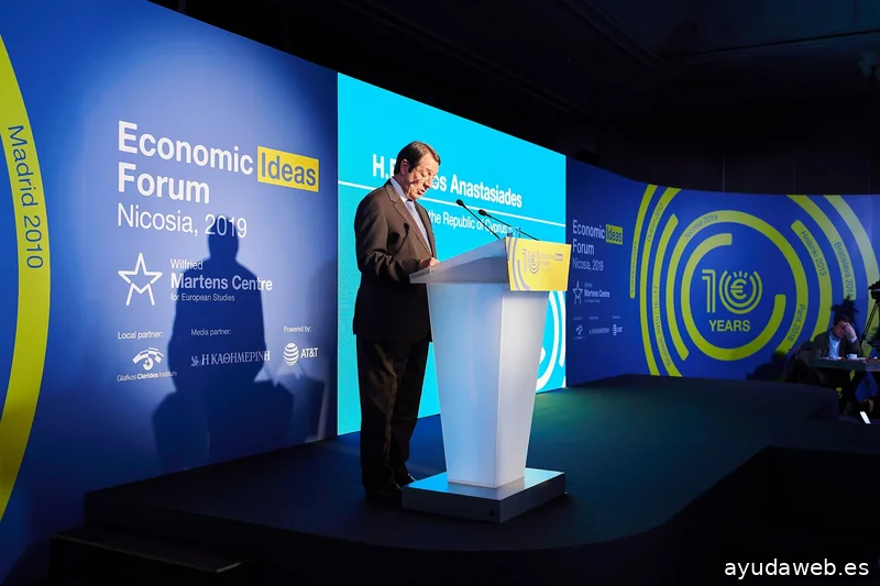 Juan Aguirre Diseño