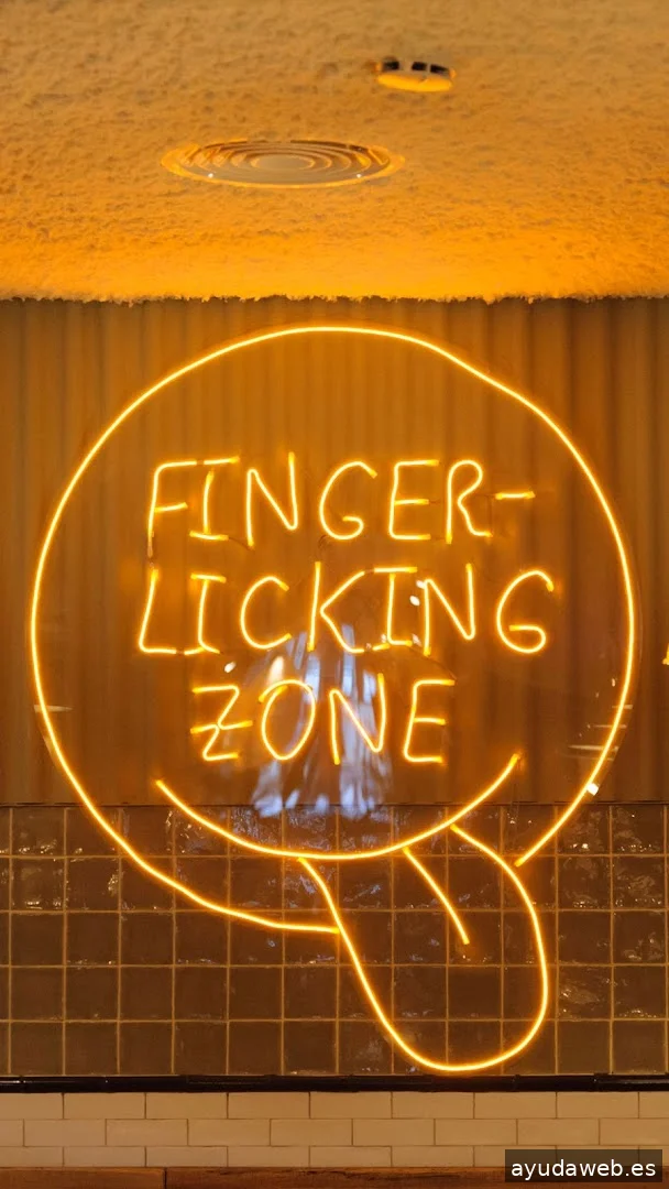 elGallinero Studio 🏾 Branding, diseño gráfico, diseño web y logos