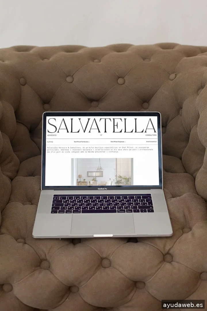 elGallinero Studio 🏾 Branding, diseño gráfico, diseño web y logos