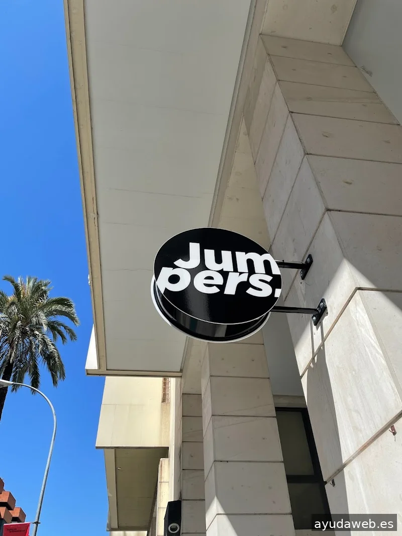 Jumpers Comunicación
