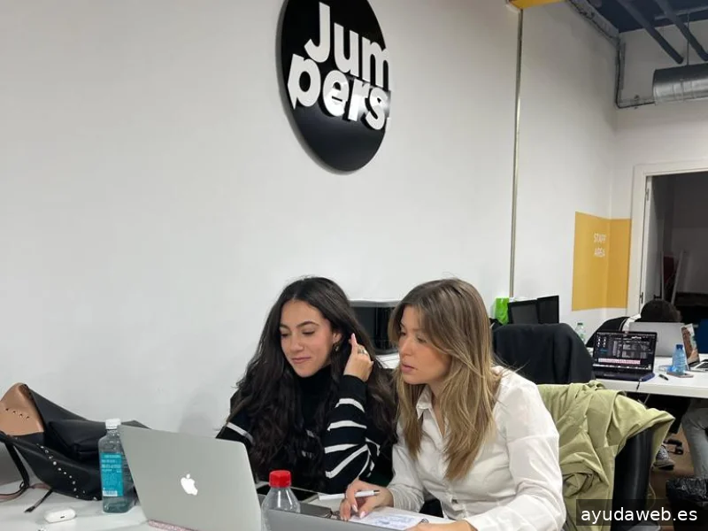 Jumpers Comunicación