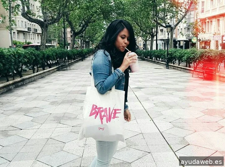 Agencia Phantom of the Media