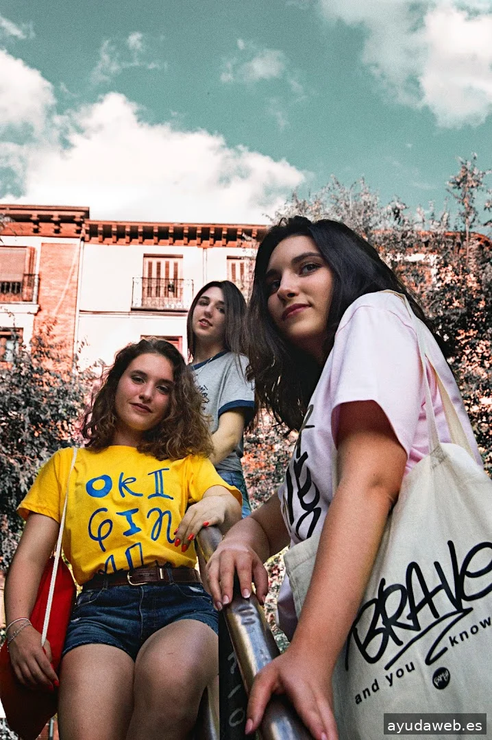 Agencia Phantom of the Media