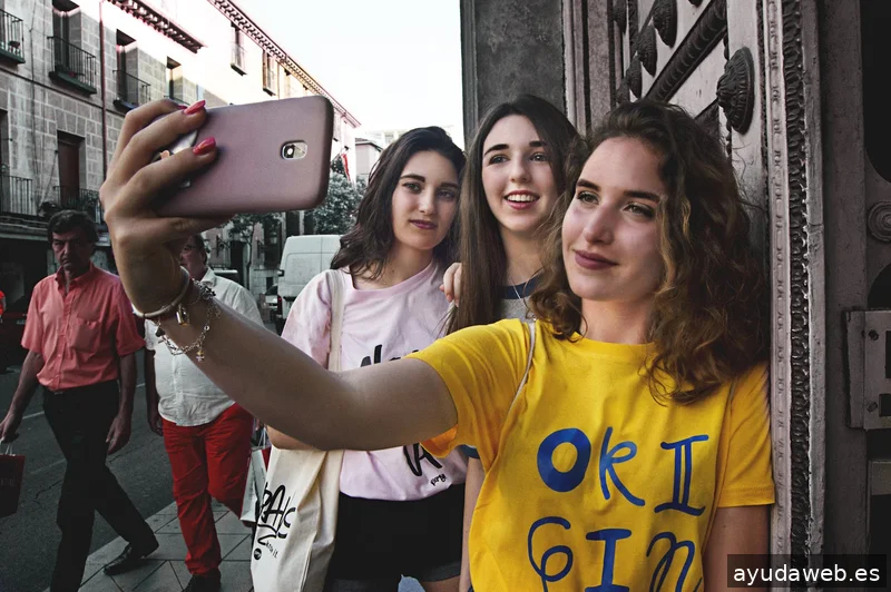 Agencia Phantom of the Media