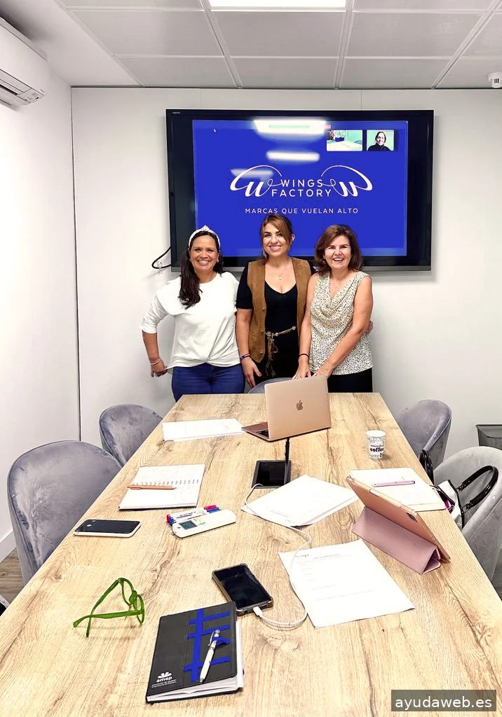 WINGS FACTORY - Branding & Comunicación Estratégica