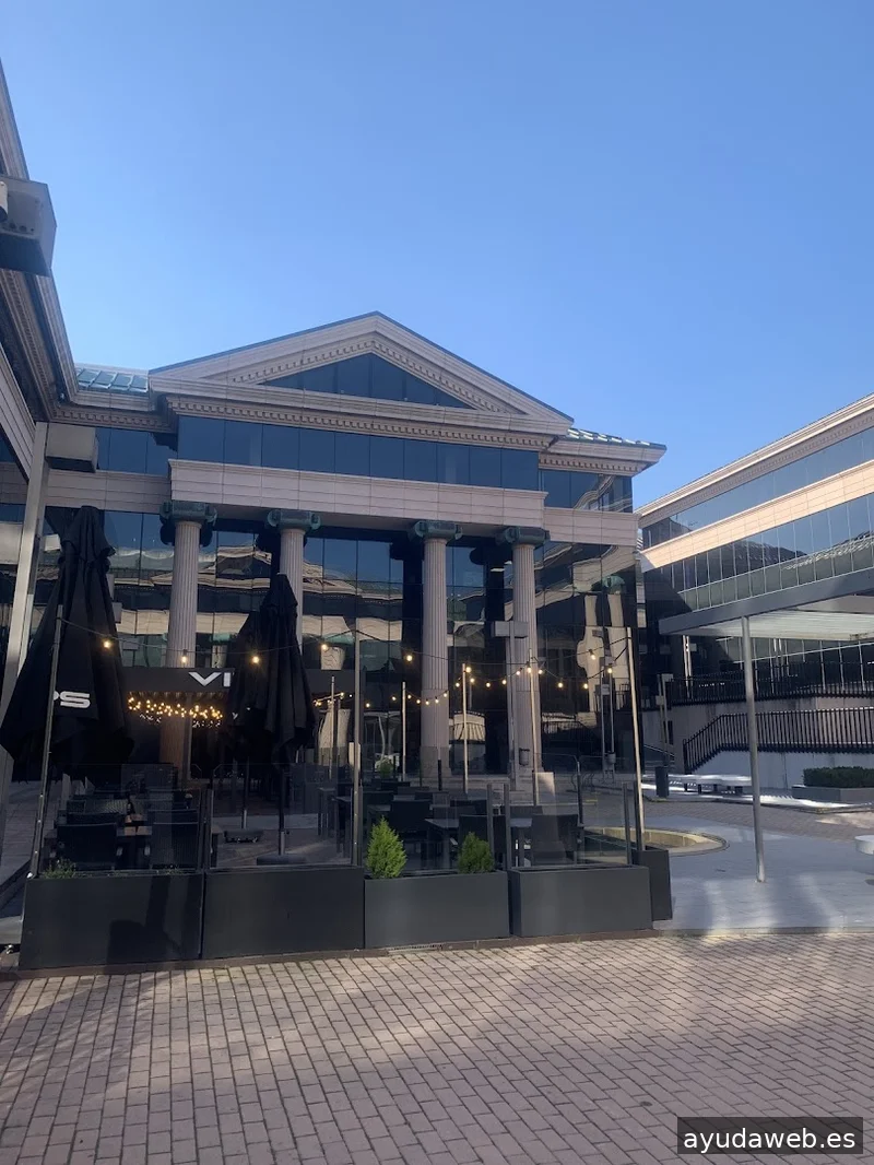 WINGS FACTORY - Branding & Comunicación Estratégica