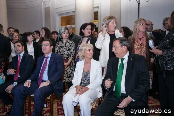 Lastresw Proyectos Digitales y Creación de Marca