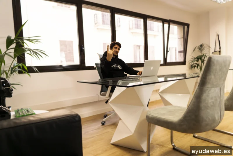 Nick Wave Studio