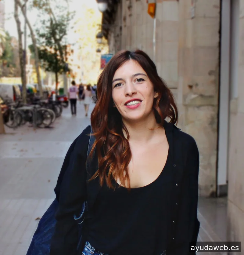 ANNA ROMAN Diseñadora gráfica freelance