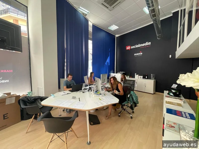 AVANIA Agencia de Marketing Digital