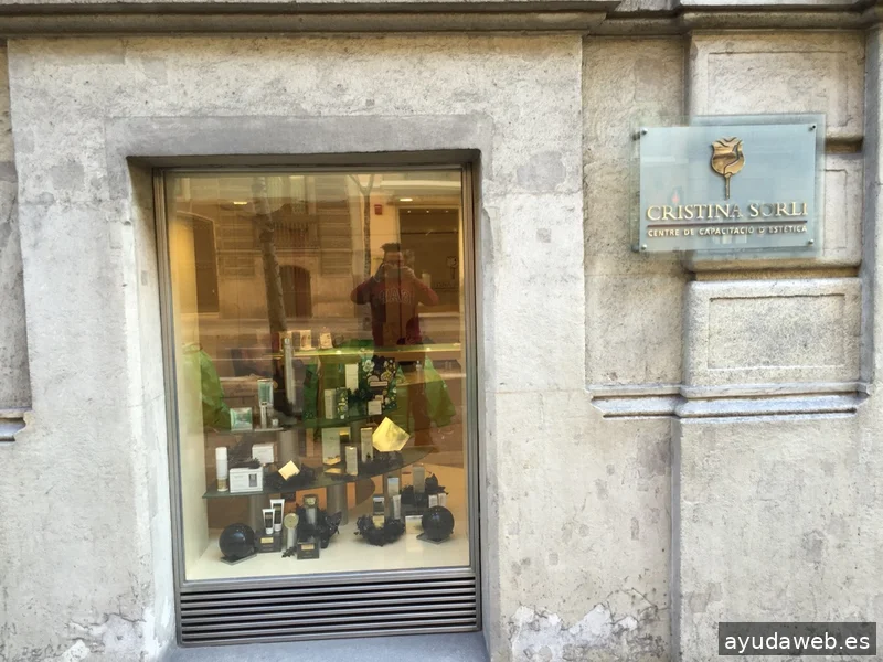 Escaparatista Barcelona Andreu Torras