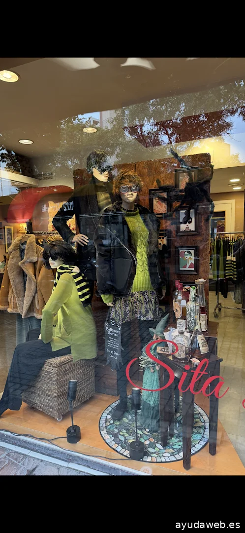 Escaparatista Barcelona Andreu Torras