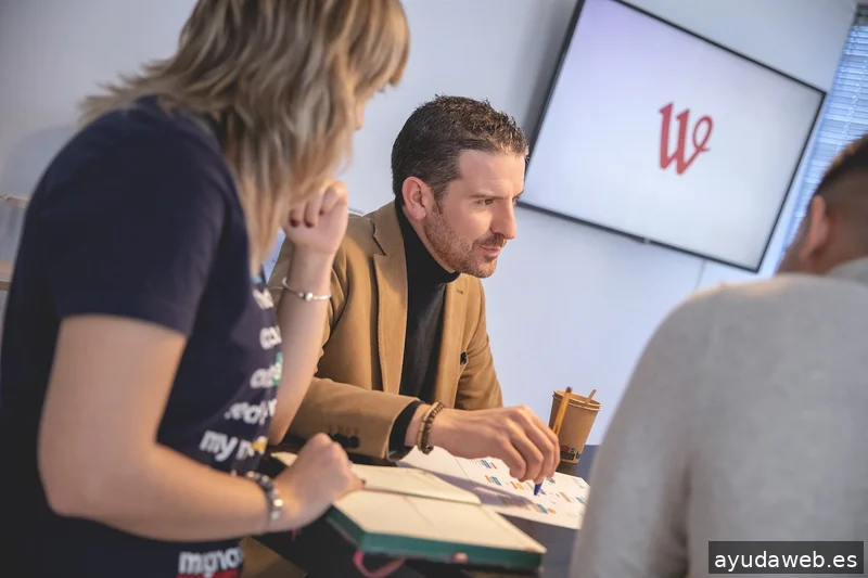 WIT CREATIVO | Agencia de Marketing Digital en Granada. Agente Digitalizador en Granada. Kit Digital