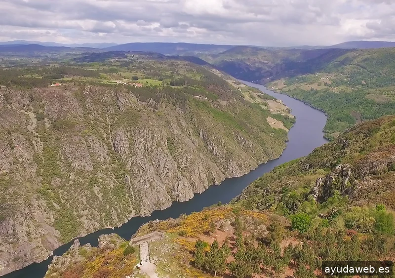GRUPO DRONGAL / Fotografía y vídeo con drones.