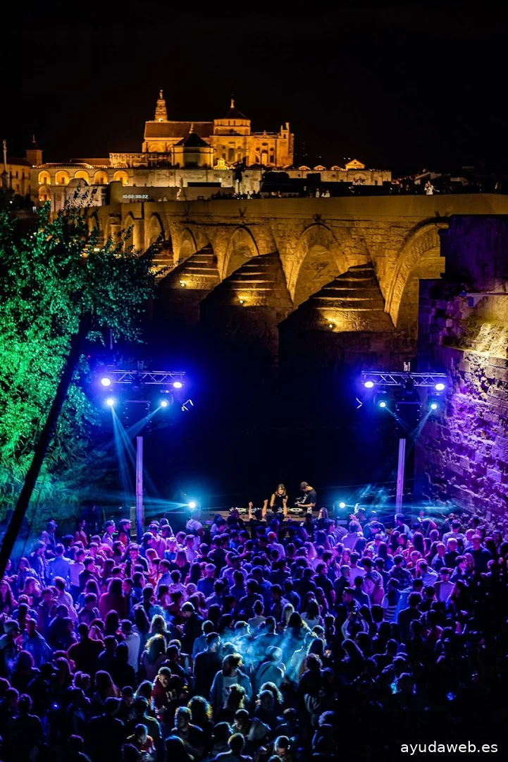 Ecotáctil - Festivales / Agencia Azafatas / Bici Mupis / Audiovisuales