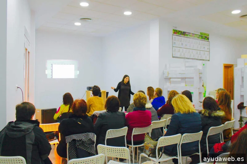 Laura Calvo | Oleoturismo, Contenido y Estrategia de ventas para Marcas de Aceite de Oliva que no quieren parecer genéricas