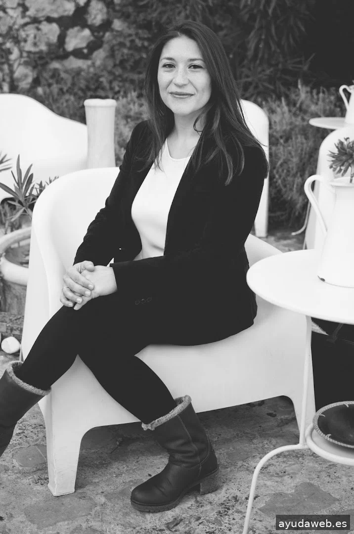 Laura Calvo | Oleoturismo, Contenido y Estrategia de ventas para Marcas de Aceite de Oliva que no quieren parecer genéricas