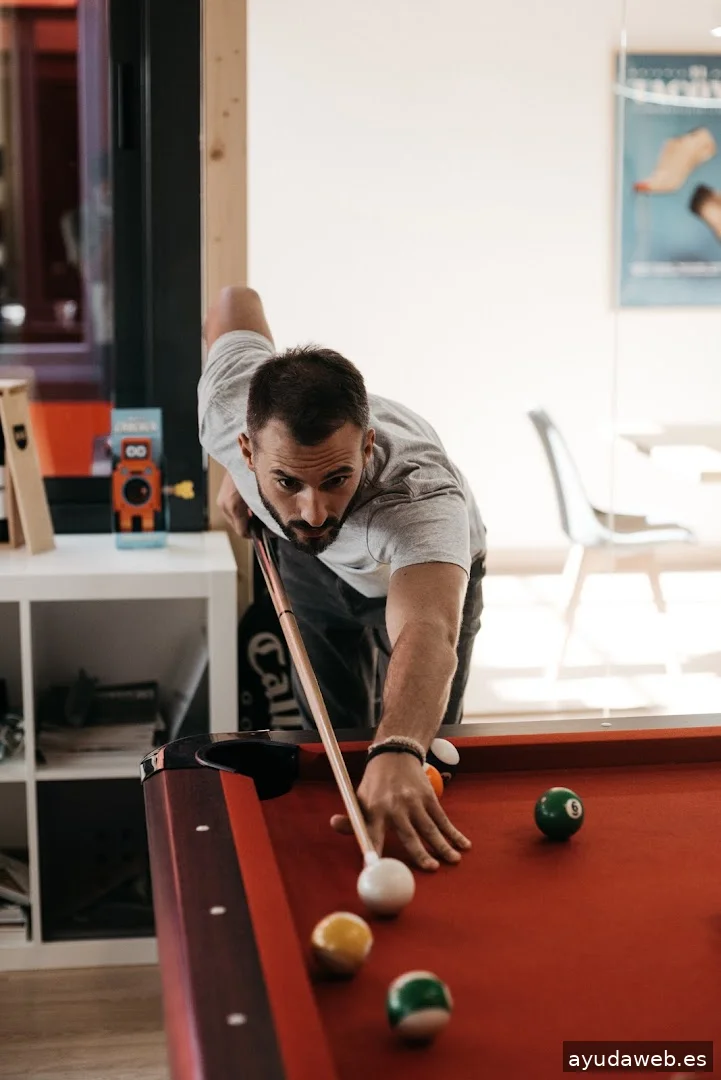 Squembri, Branding & Diseño