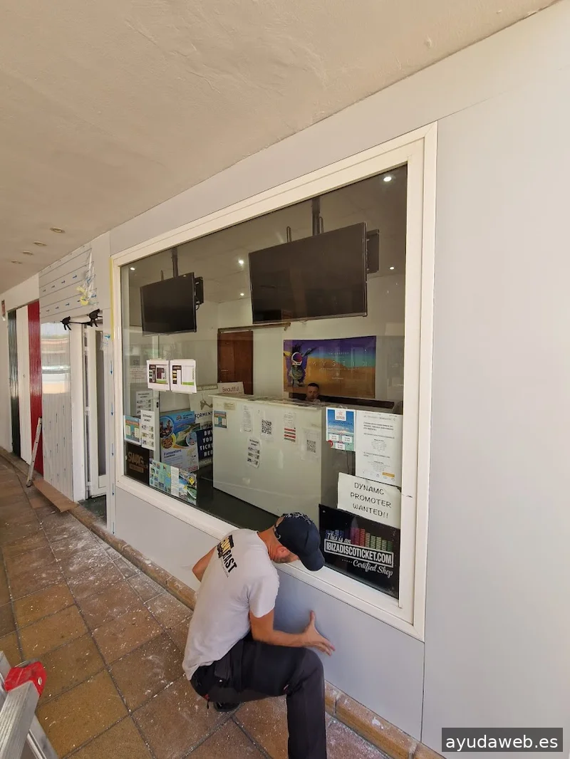 CONTRAST Imagen y Rotulación