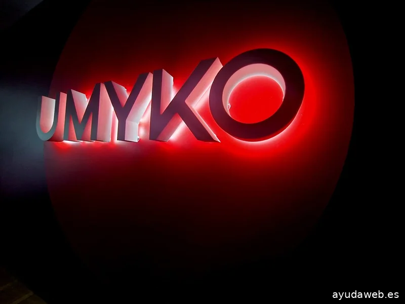 CONTRAST Imagen y Rotulación