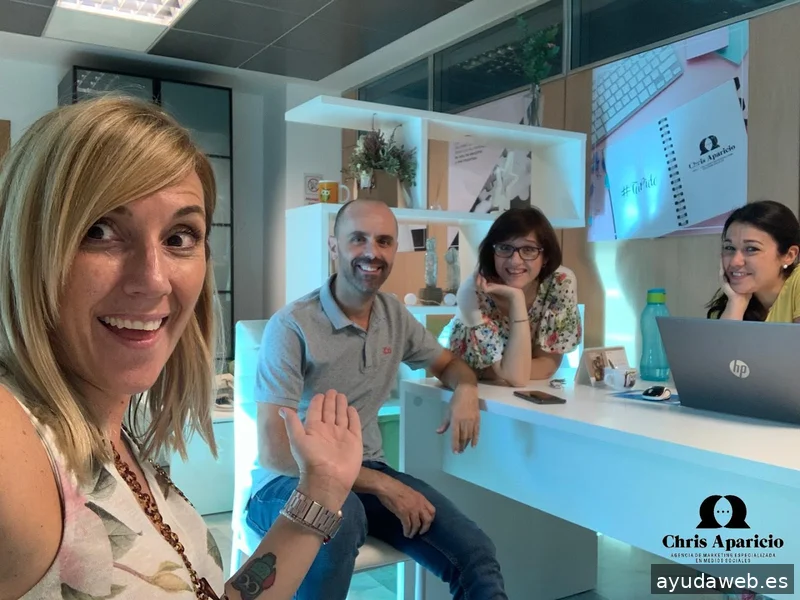 Chris Aparicio. CEO de dijitalytal.com