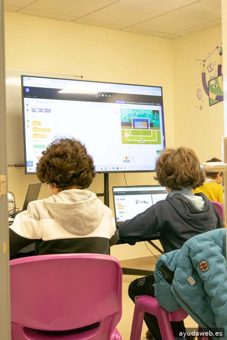 Algorithmics Toledo: Escuela programación para niños/as y jóvenes de 5 a 18 años