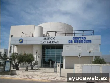 SASTRERIA DEL PRODUCTO Branding & Packaging