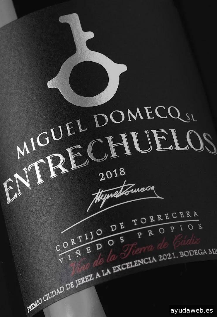 SASTRERIA DEL PRODUCTO Branding & Packaging