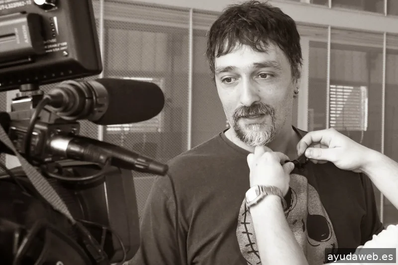 Javier Mendoza (cyxmedia)