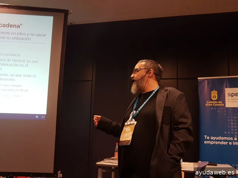 Javier Mendoza (cyxmedia)
