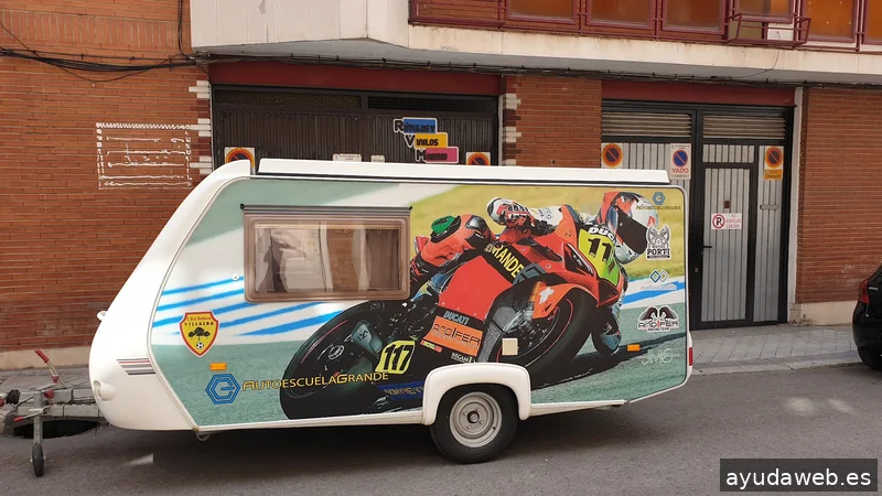 Rótulos y Soluciones Madrid s.l. Letras corpóreas, Carteles