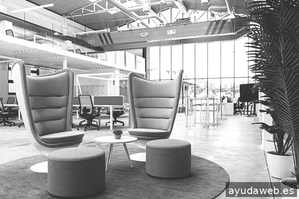 EMC32 - Design Creative Agency