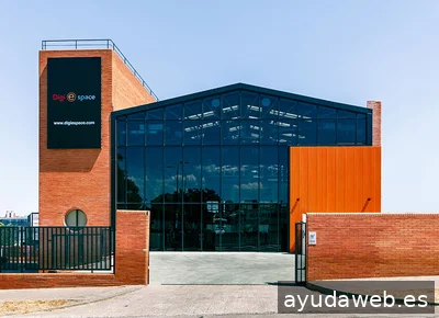 EMC32 - Design Creative Agency